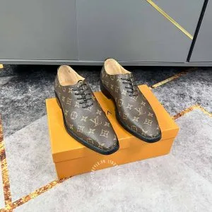 Giày nam hàng hiệu Louis Vuitton màu nâu dây buộc họa tiết Monogam - Hình ảnh 2
