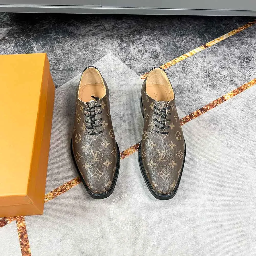 Giày slip on nam hàng hiệu