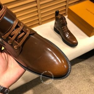 Giày Louis Vuitton cổ cao boot nam da trơn màu nâu phiên bản cài khuy - Ảnh 6