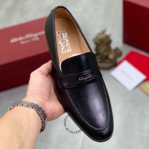 Giày tây Salvatore Ferragamo màu đen logo chữ nổi - Ảnh 4