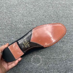 Giày nam hàng hiệu Louis Vuitton màu đen logo kim loại - Ảnh 9