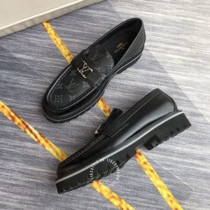 Giày Louis Vuitton lười màu đen đế cao su dày họa tiết Monogram - Ảnh 4