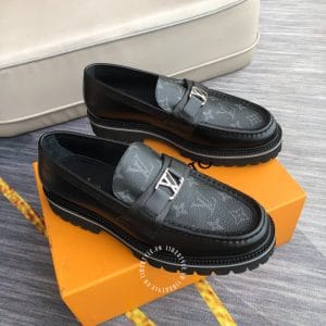 Giày Louis Vuitton lười màu đen đế cao su dày họa tiết Monogram - Ảnh 2