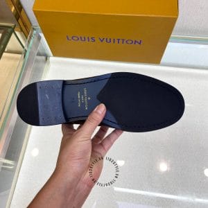 Giày Louis Vuitton nam loafer da bò màu nâu họa tiết Monogram - Hình ảnh 9