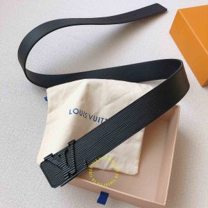Thắt lưng Louis Vuitton nam mặt logo LV màu đen nhám giá tốt - Ảnh 8