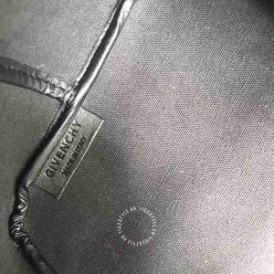 Túi xách Givenchy nữ họa tiết hoa bướm trẻ trung - Ảnh 8