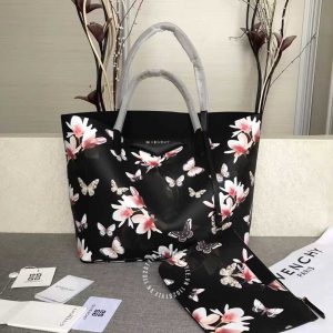 Túi xách Givenchy nữ họa tiết hoa bướm trẻ trung - Ảnh 2