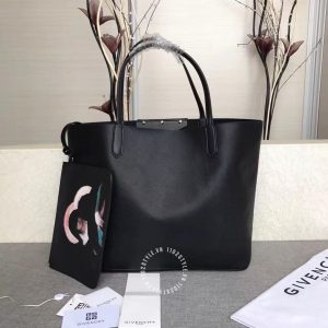 Túi xách Givenchy đen họa tiết phiên bản replica 1:1 chính hãng - Ảnh 3