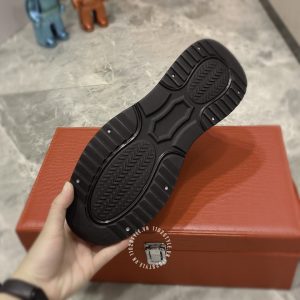 Giày hàng hiệu Versace thể thao nam màu đen logo kim loại - Ảnh 9