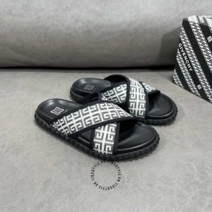 Dép quai chéo Givenchy nam quai hoạ tiết monogram hàng hiệu - Hình ảnh 2