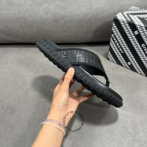 Dép xỏ ngón Givenchy nam màu đen quai in logo nổi hàng hiệu - Hình ảnh 9