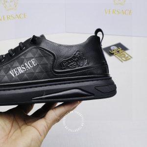 Giày nam Versace sneaker màu đen họa tiết hàng hiệu - Ảnh 8