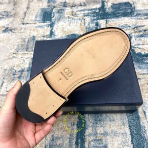 Giày super fake giá tốt Dior Chelsea Boot da lộn màu đen - Hình ảnh 9