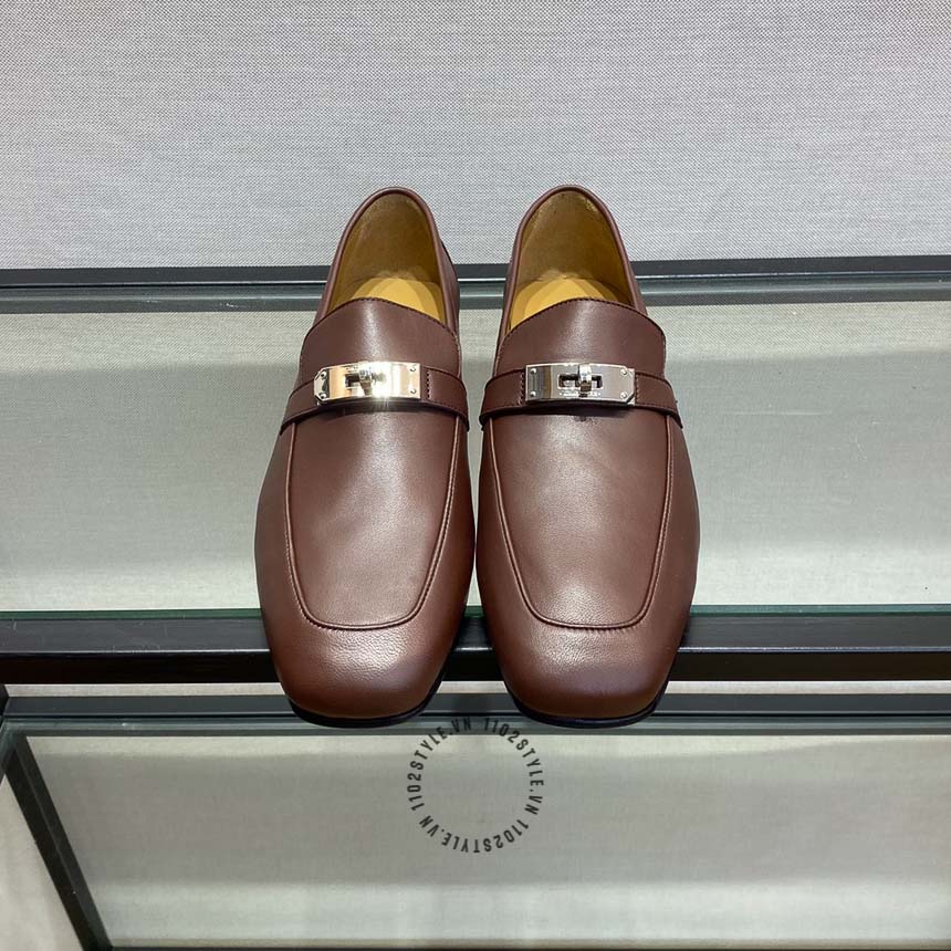 Đôi nét về đôi giày lười Hermes 