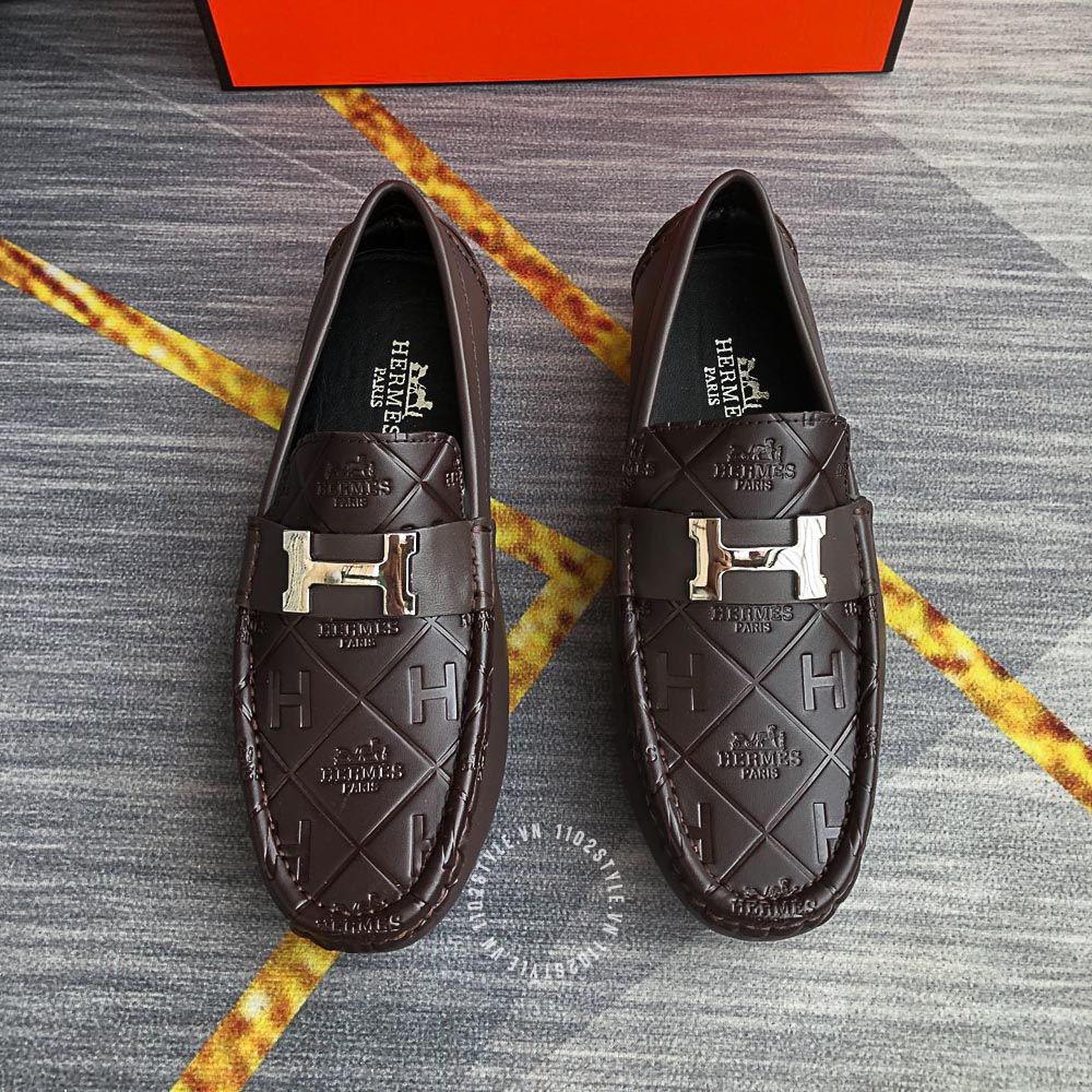 Đôi nét về đôi giày lười Hermes nâu