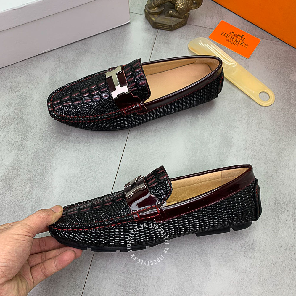 Kiểu dáng và thiết kế của đôi giày Hermes