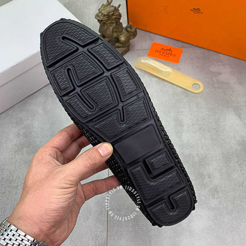 Độ hoàn thiện của đôi giày Hermes