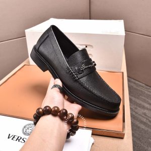 Giày Loafer Versace hàng hiệu nam da đen sần logo kim loại - Ảnh 5