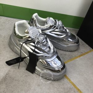 Giày nam Versace sneaker màu bạc cao cấp hàng hiệu - Ảnh 2