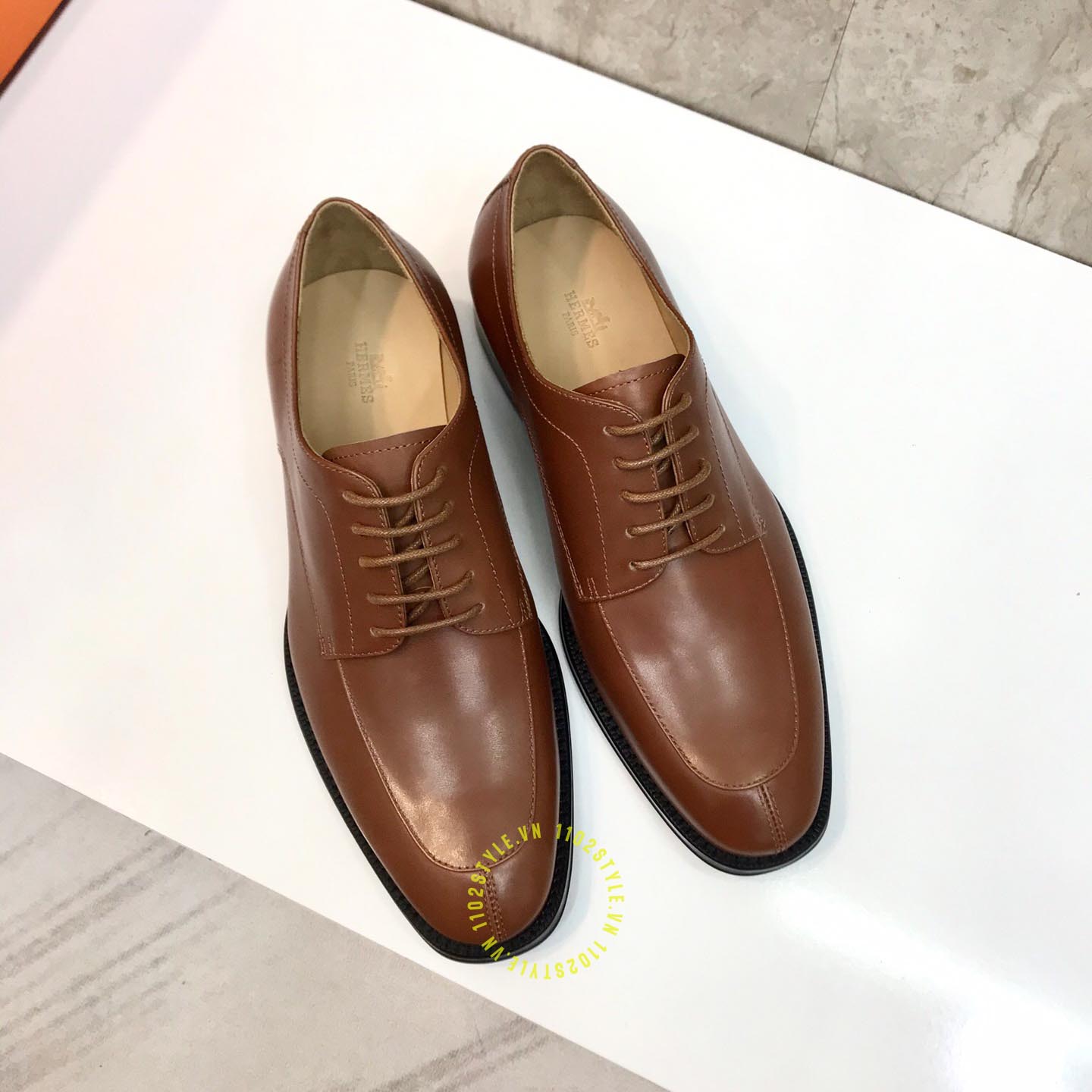 Giày nam hàng hiệu xách tay