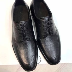 Giày nam hàng hiệu xách tay màu đen fake loại 1 giá ưu đãi - Hình ảnh 2