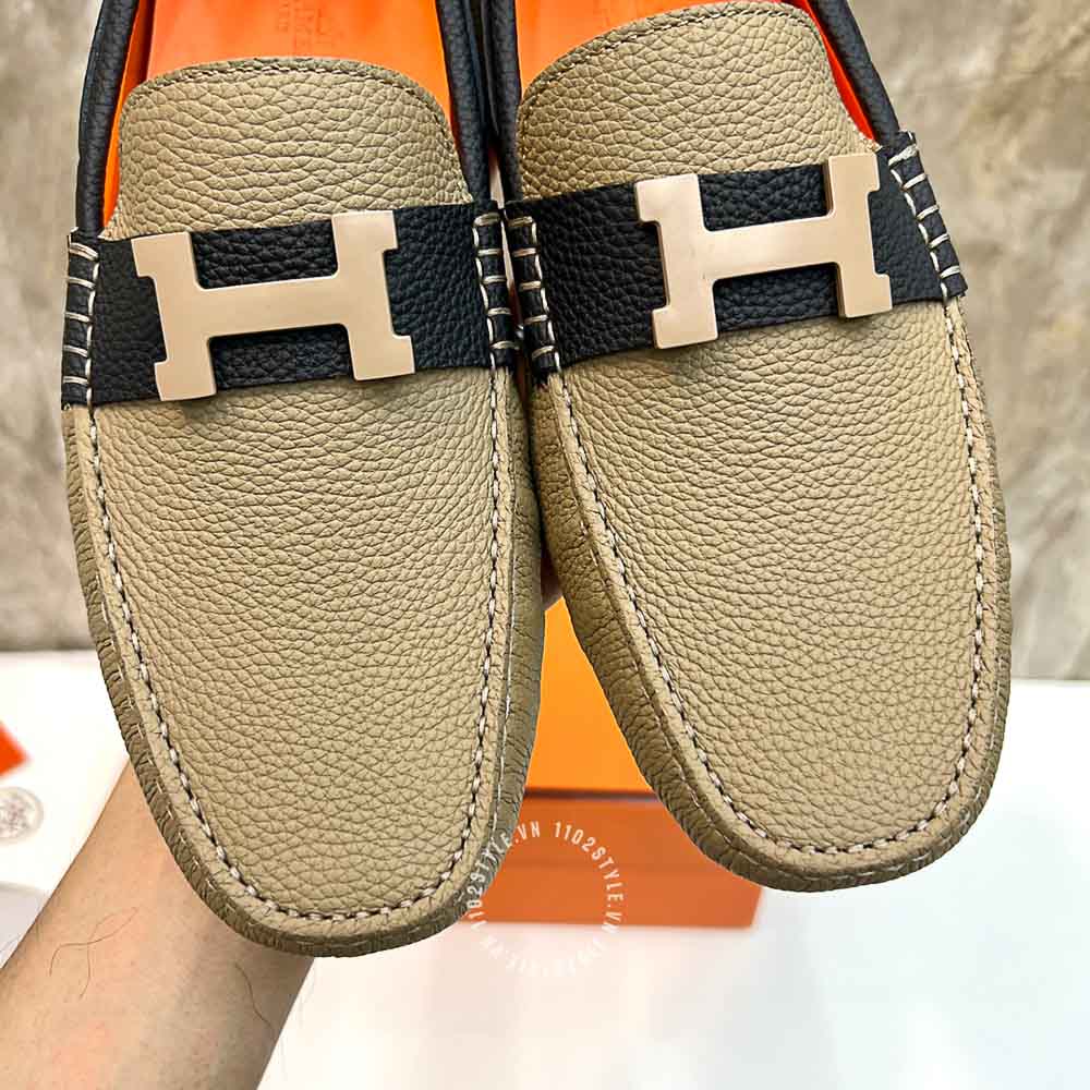 Màu sắc chủ đạo của đôi giày Hermes