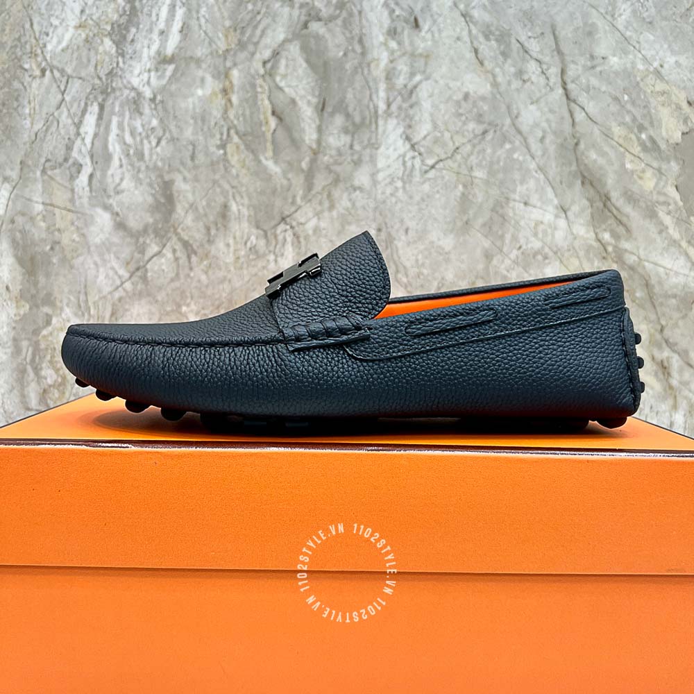 Độ hoàn thiện của đôi giày Hermes