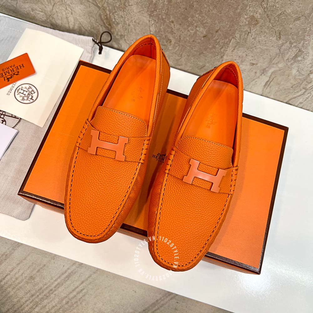 Giới thiệu về đôi giày Hermes màu cam
