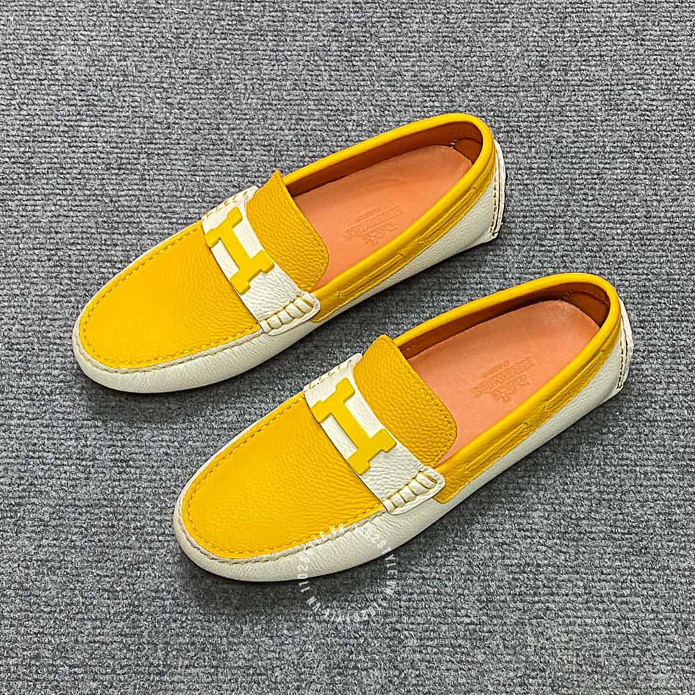 Màu sắc chủ đạo của đôi giày Hermes màu trắng