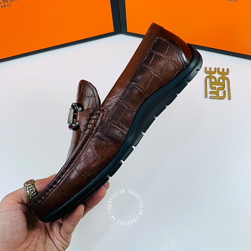 Độ hoàn thiện của đôi giày Hermes