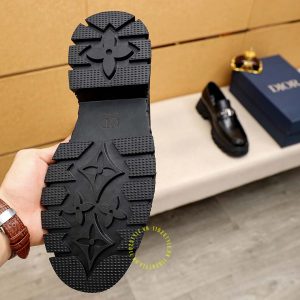 Giày rep 1:1 chính hãng Loafer Dior da đen trơn logo kim loại - Hình ảnh 9
