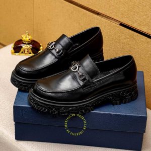Giày rep 1:1 chính hãng Loafer Dior da đen trơn logo kim loại - Hình ảnh 3