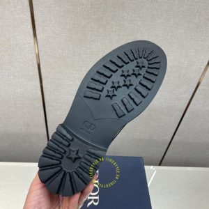Giày Boot Dior da màu đen bóng họa tiết Monogram replica - Ảnh 9