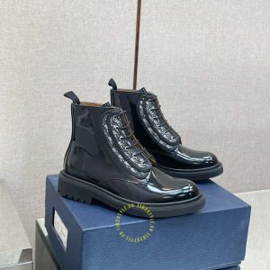 Giày Boot Dior da màu đen bóng họa tiết Monogram replica - Ảnh 5