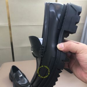 Giày Loafer Versace nam da trơn màu đen super fake 1:1 - Ảnh 9