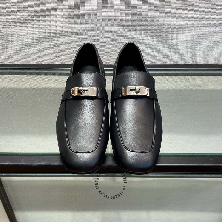 Sự ra đời của đôi giày lười Hermes
