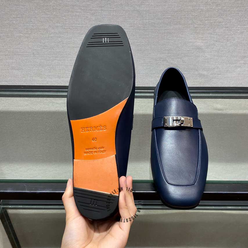 Độ hoàn thiện của đôi giày lười Hermes