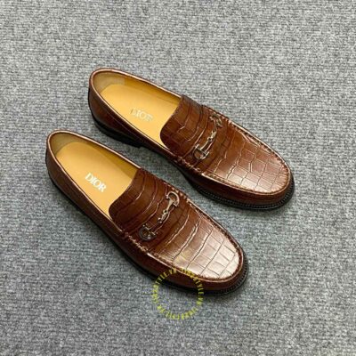những thương hiệu giày nổi tiếng