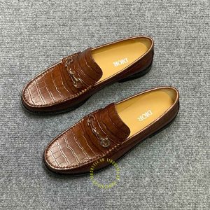 Giày hàng hiệu cao cấp Loafer Dior màu nâu vân cá sấu - Ảnh 2
