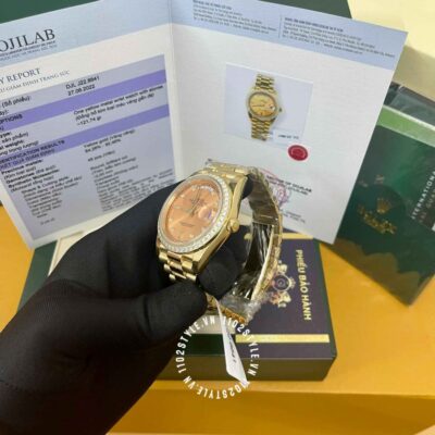 Rolex máy ETA 2836 Ref. 128348RBR là sản phẩm hiếm hoi theo nguyên tắc thiết kế vô cùng tỉ mỉ độc đáo và không một để một chi tiết thừa.