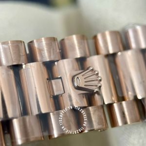 Đồng hồ Rolex giá tốt Day-Date mặt xanh Green 40mm cao cấp - Ảnh 21