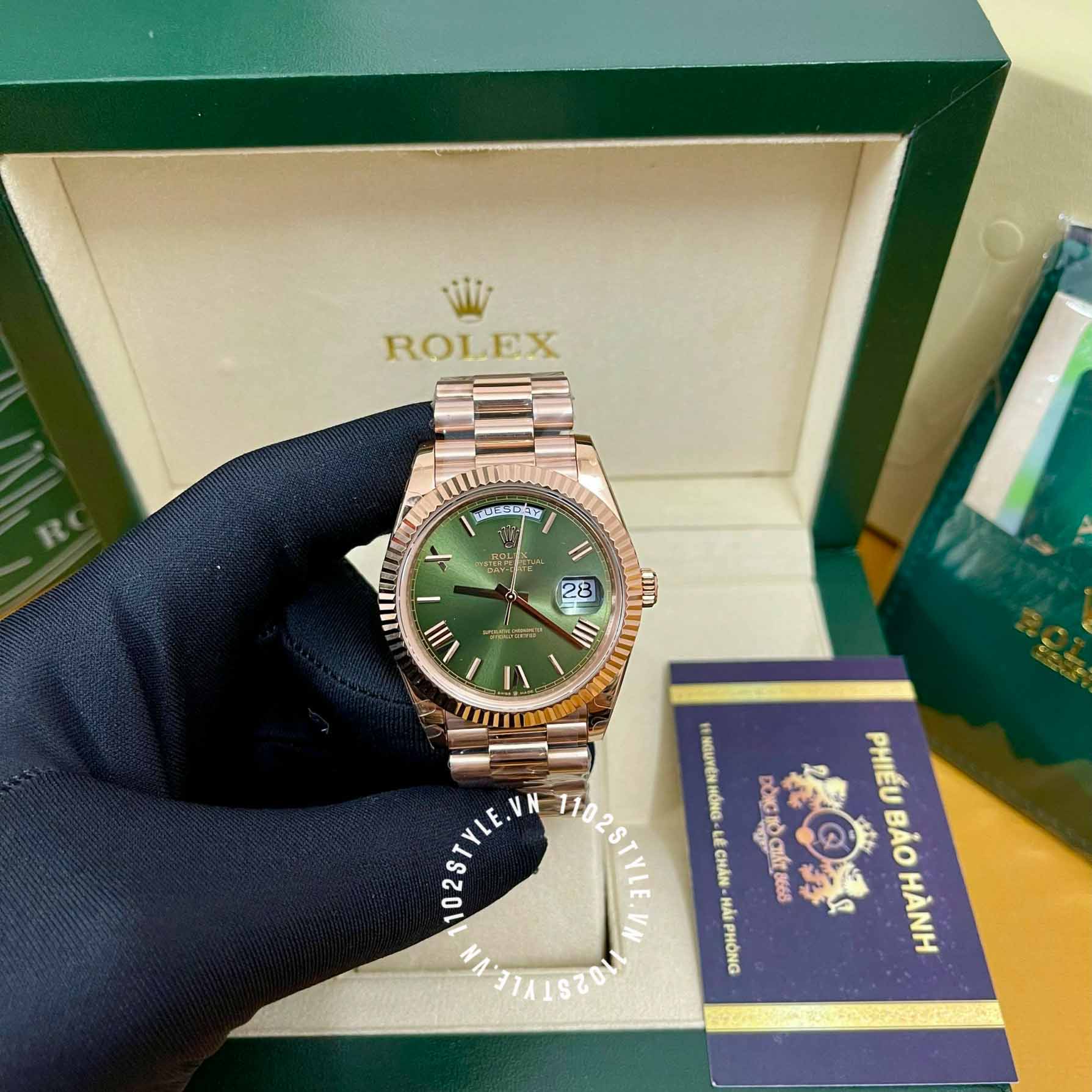 Đồng hồ Rolex Day-Date mặt xanh Green 40mm cao cấp