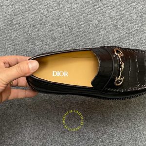 Giày replica 1:1 chính hãng Loafer Dior màu đen vân cá sấu - Hình ảnh 7