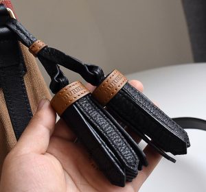 Túi Burberry nữ đeo chéo quai đen chất canvas replica 1:1 chính hãng - Hình ảnh 8