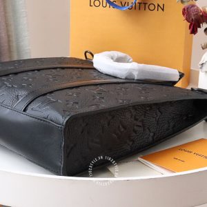 Túi xách Louis Vuitton nam da sần họa tiết monogram hàng hiệu - Hình ảnh 3