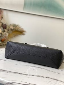 Túi xách Louis Vuitton nam size lớn da thật màu đen cao cấp - Hình ảnh 4