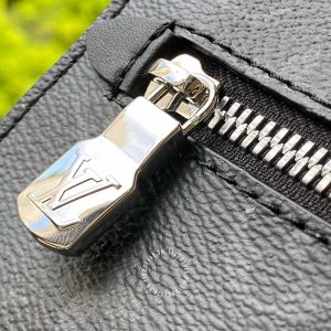 Túi xách Louis Vuitton nam size lớn da thật màu đen cao cấp - Hình ảnh 7