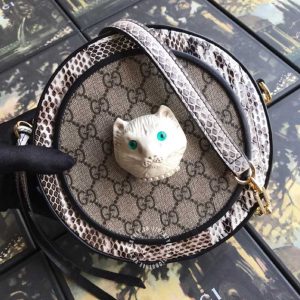 Túi đeo chéo Gucci nữ màu ghi họa tiết Monogram chất lượng cao - Hình ảnh 2