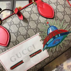 Túi du lịch Gucci nữ màu ghi dây đỏ họa tiết Monogram - Ảnh 5