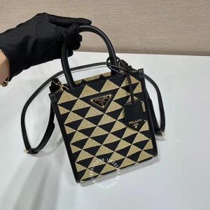 Túi xách Prada nữ màu đen họa tiết cao cấp hàng hiệu - Ảnh 2